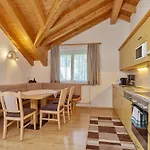 Apart Albert Apartment *