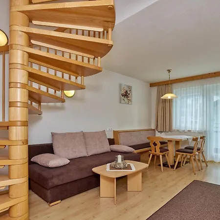 Apart Albert Apartamento *